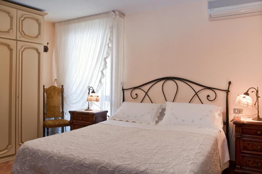 Bed&Breakfast Chiara Olbia Phòng bức ảnh