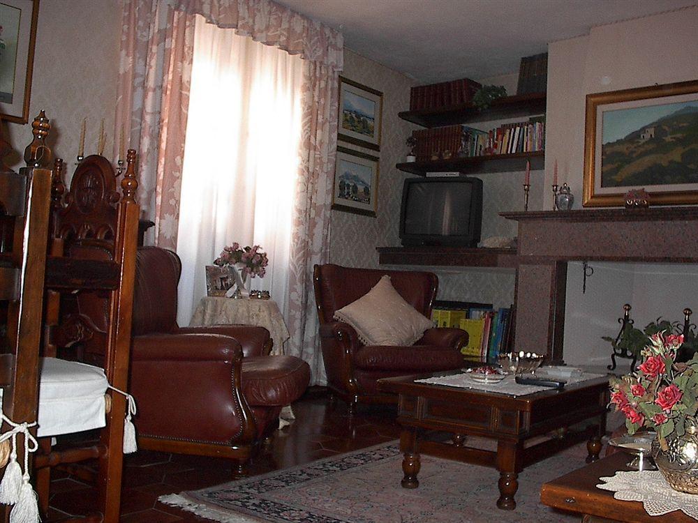 Bed&Breakfast Chiara Olbia Ngoại thất bức ảnh