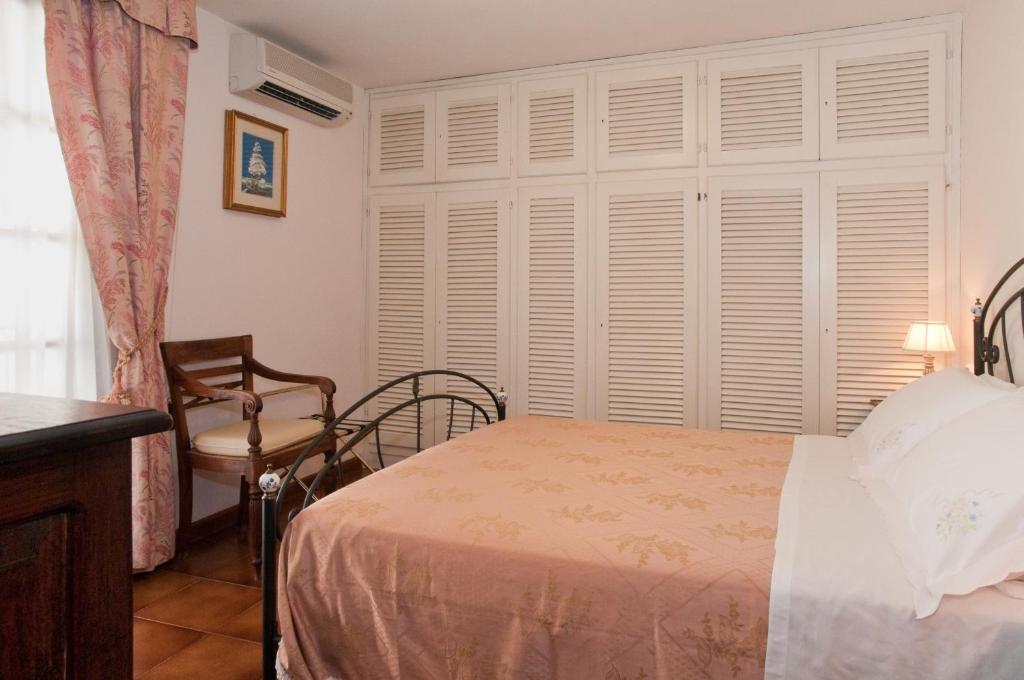 Bed&Breakfast Chiara Olbia Phòng bức ảnh